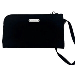 Baggallini black wristlet wallet Travel Essential Bag nylon